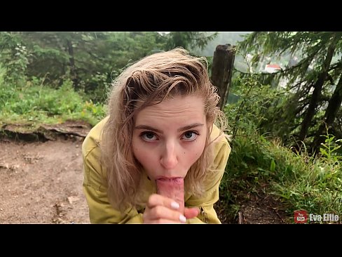 ❤️ Gadis swallows cum sanggeus blowjob umum - Eva Elfi ❤️ porno keras di urang